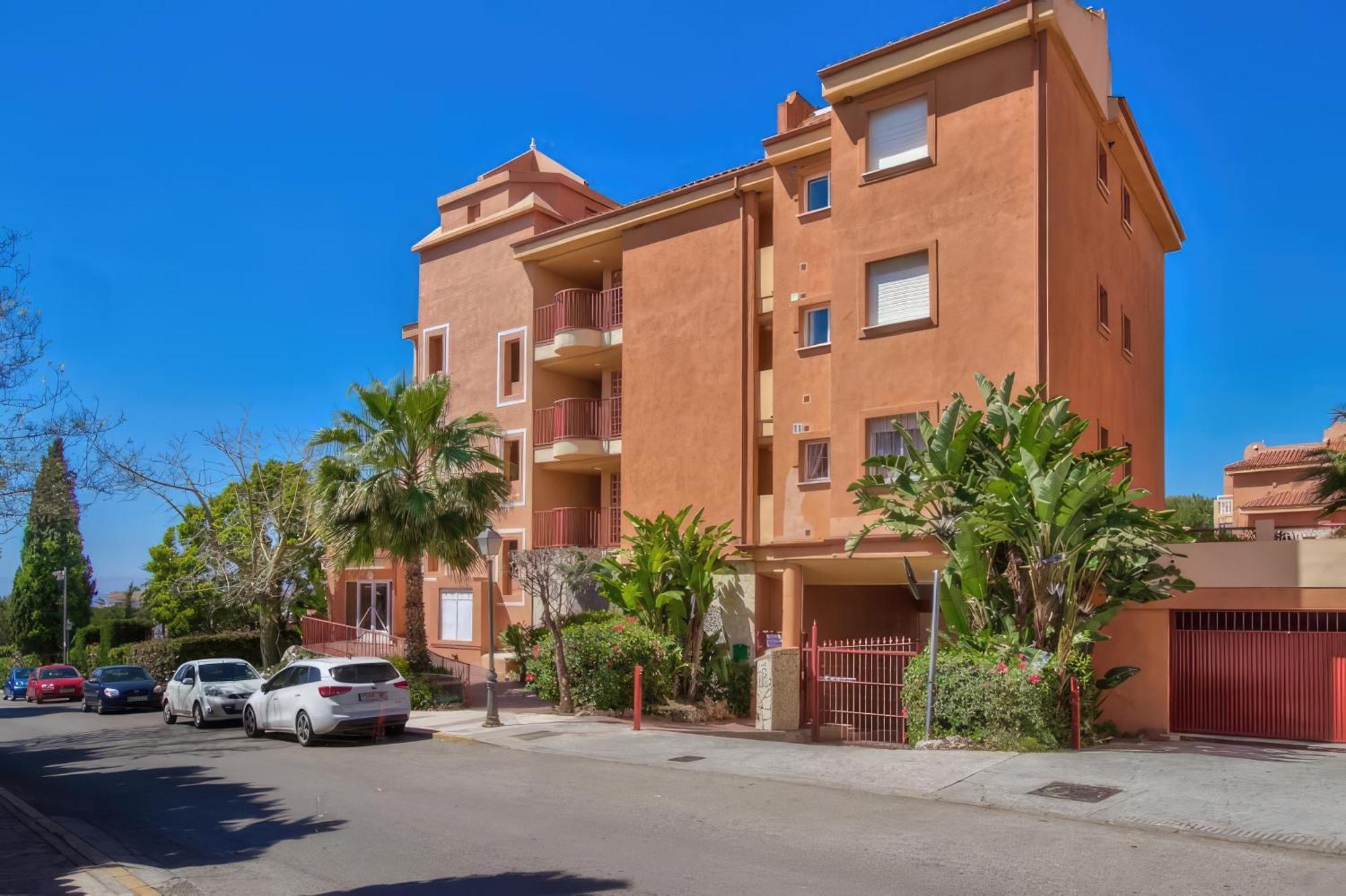 Precioso Atico Con Vistas Al Mar Lejlighed Marbella Eksteriør billede