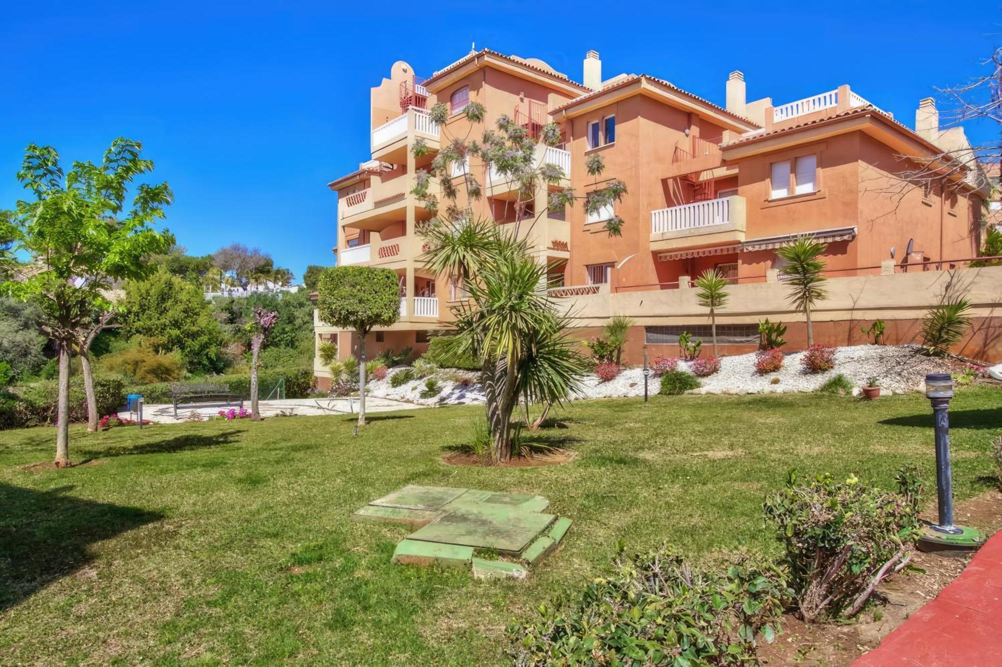 Precioso Atico Con Vistas Al Mar Lejlighed Marbella Eksteriør billede